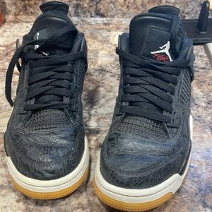 Jordan fours and super good condition but have a lot of cruising